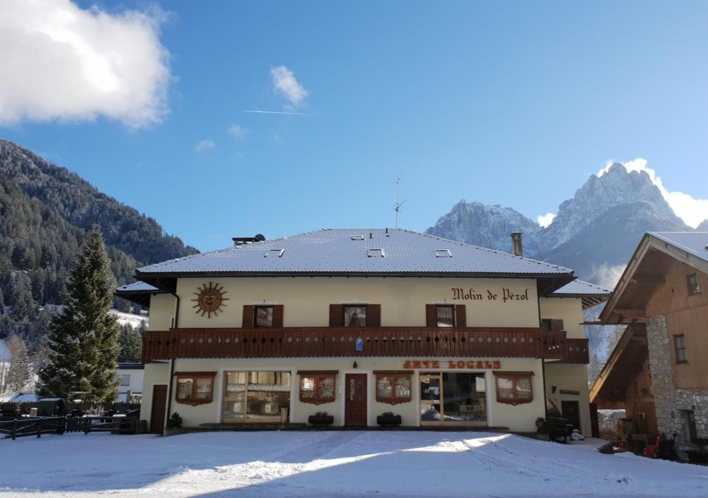 La Casa Del Mulino Apartment Pozza di Fassa Exterior photo