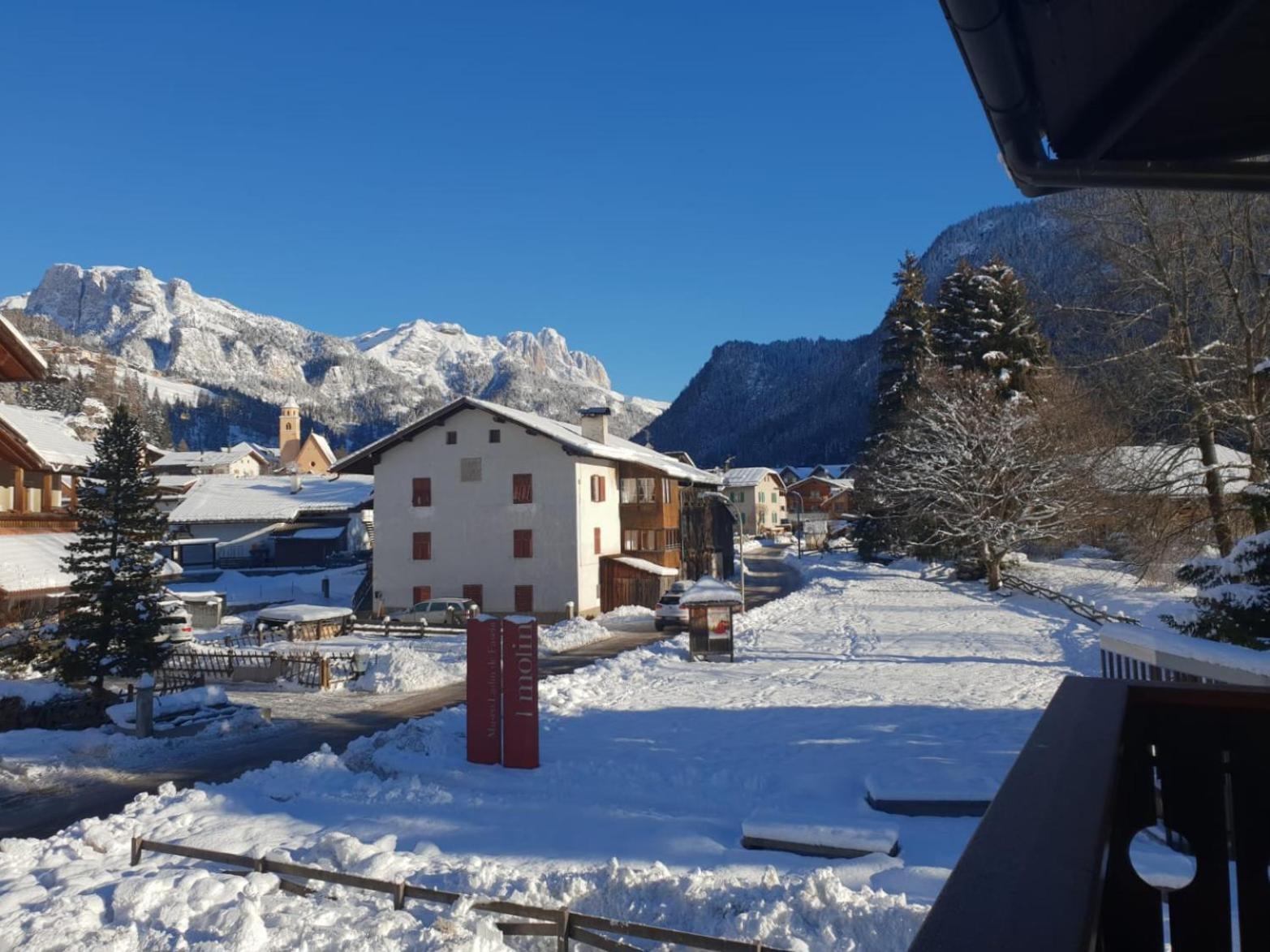 La Casa Del Mulino Apartment Pozza di Fassa Exterior photo